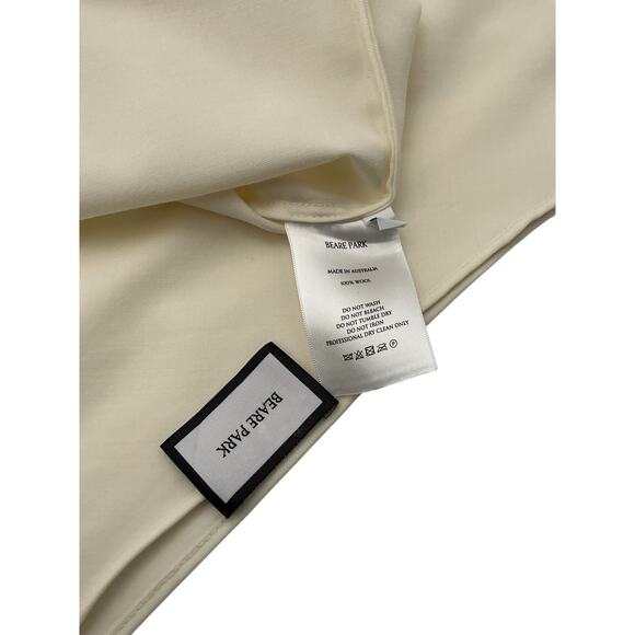 Beare Park One-Sleeve Cream Wool Gown Size 10 US - Picture 3 of 3